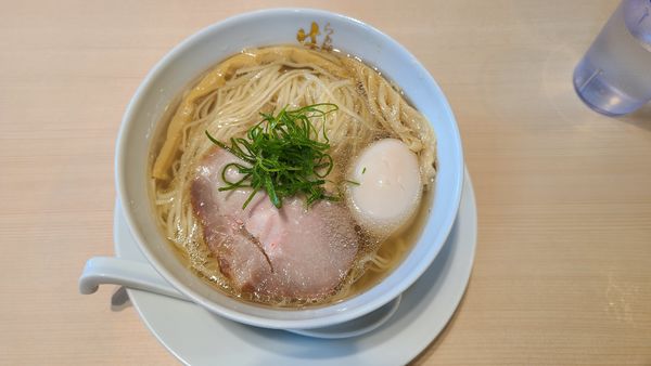 「牡蠣香る塩らぁ麺」@らぁ麺 はやし田 入間店の写真