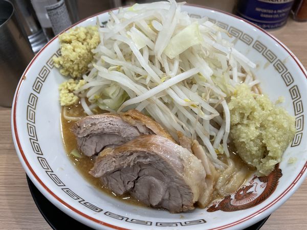 「ミニラーメン、味噌山」@ラーメン豚山 金沢文庫店の写真