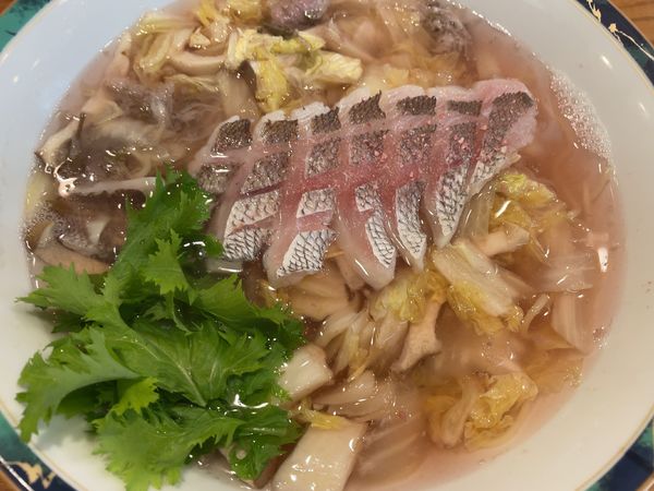 「桜と桜鯛の麺(麺少な目1090円)」@割烹 京枡の写真