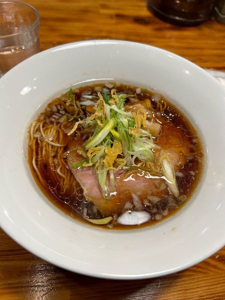 「たまねぎ醤油ラーメン」@柴崎亭 梅丘店の写真