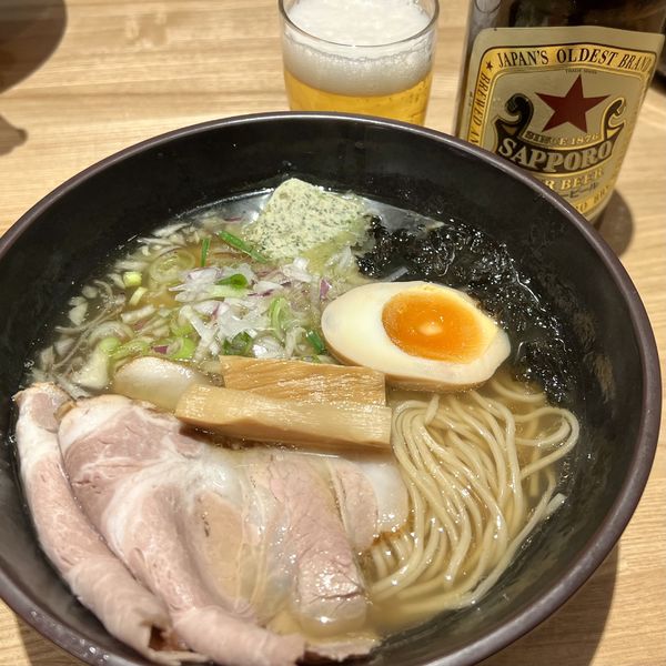 「古式煮干し 塩バター＋サッポロラガー中瓶」@煮干しらーめん 波乃にぼるの写真