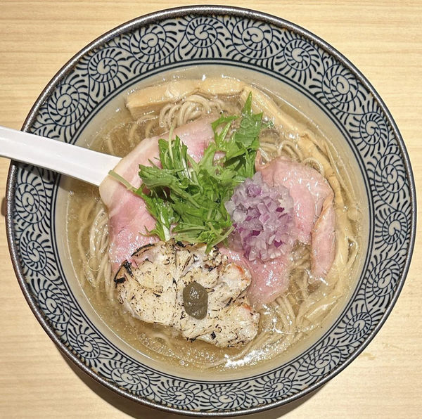 「淡麗ずわい蟹中華そば」@鴨と蟹 中華そば 燈 登戸店の写真