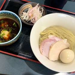 鶏醤油昆布水つけ麺 with 味玉