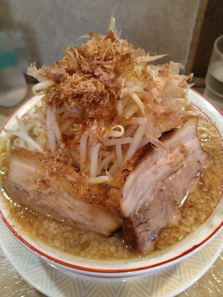 「マンモスラーメン+もやし」@泪橋 溝の口店の写真