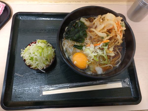 「朝ミニ天玉そば（460円）」@名代 箱根そば 川崎店の写真