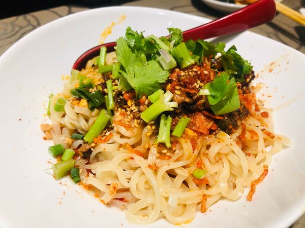 「本場老四川汁なし担々麺 980円」@本格四川料理 麻辣先生の写真
