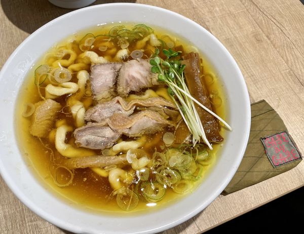 「親鶏中華そば＋大盛り」@手打 親鶏中華そば 綾川の写真