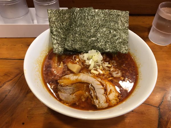 「ラーメン 700円＋辛み50円」@拉麺 あさがおの写真