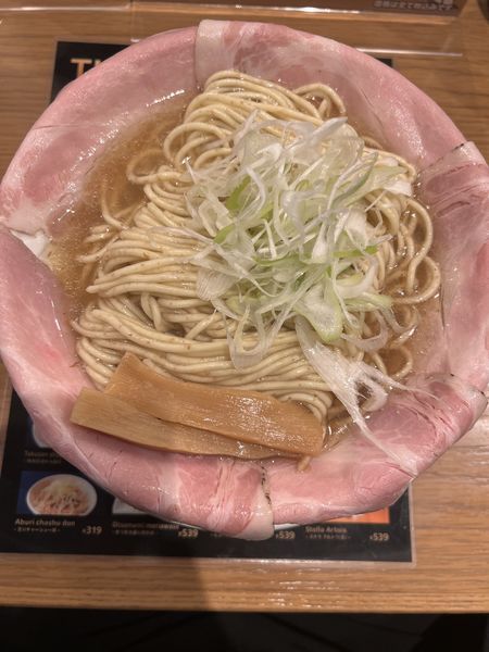 「平和950円+替玉165円+ねぎ165円」@ラーメン大戦争 神田店の写真