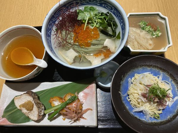 「【よしかわ】うみのそば 2500」@#新宿地下ラーメンの写真