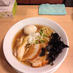 貝だし醤油ラーメン+特製トピ