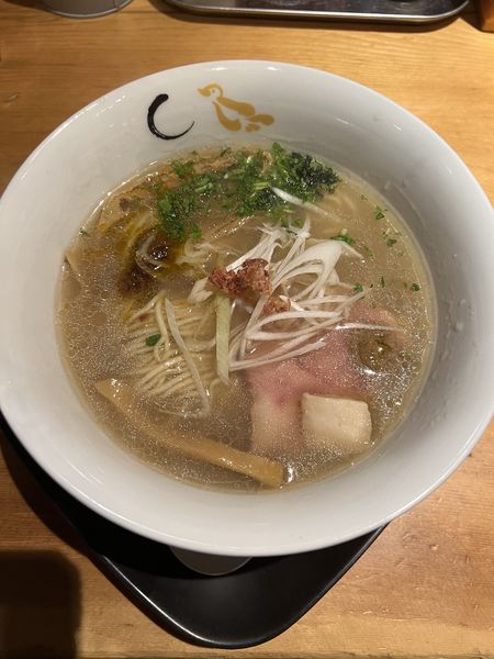 「真鯛と蛤の塩そば1100円」@SOBAHOUSE 金色不如帰 新宿御苑本店の写真