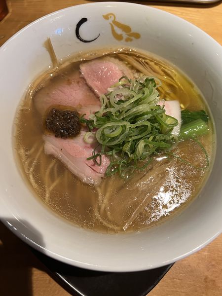 「醤油そば1150円」@SOBAHOUSE 金色不如帰 新宿御苑本店の写真