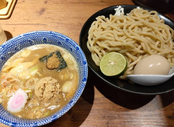「特製つけめん 季節の柑橘」@六厘舎 大崎店の写真