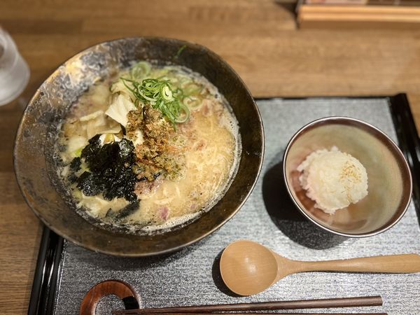 「魚骨拉麺.ご飯付1350円」@麺匠 一鯛一 五反田店の写真
