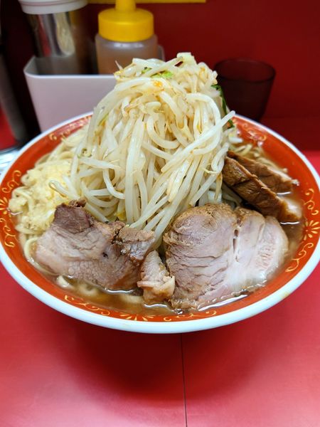 「大豚麺マシ カタカタ  野菜   ニンニク   カラメ」@ラーメン二郎 上野毛店の写真