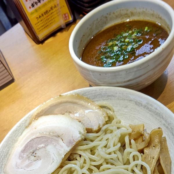 「濃厚魚介系つけ麺」@旨みこってりらーめん 鐵 TETSU 千葉分店の写真