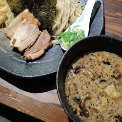 「もつつけ麺並」950円