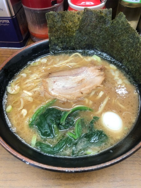 「ラーメン+半ライス　990円」@すずき家 下永谷2号店の写真