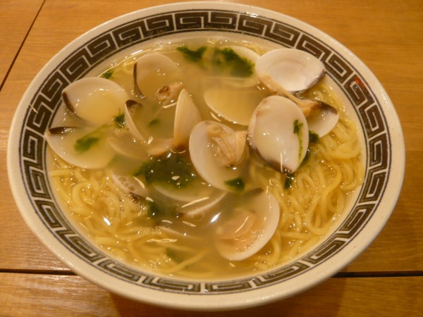 「はまぐりラーメン」@磯丸水産食堂 新橋烏森通り店の写真