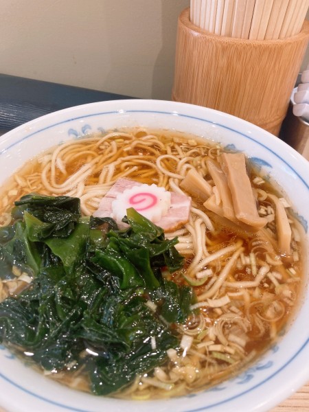 「ラーメン 大盛 わかめ」@らーめん 高尾の写真