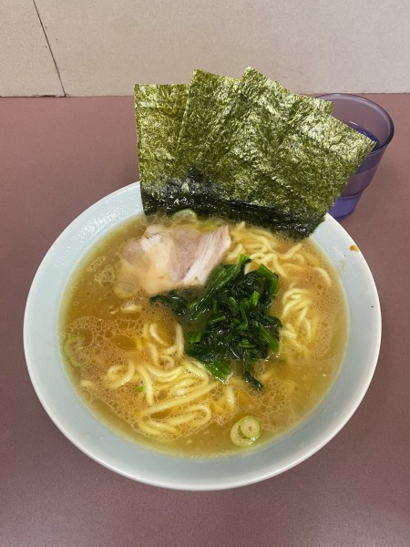 「ラーメン並」@本牧家 本店の写真