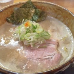 鶏鰹らー麺（800円）＋鶏豚丼（350円）