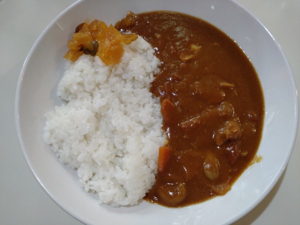 「トマト＆チキンカレー（ドリンク付）　１０５０円」@PHOTO SALOONの写真