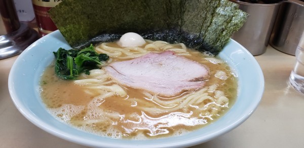 「醤油ラーメンのり増し」@壱六家 大船店の写真