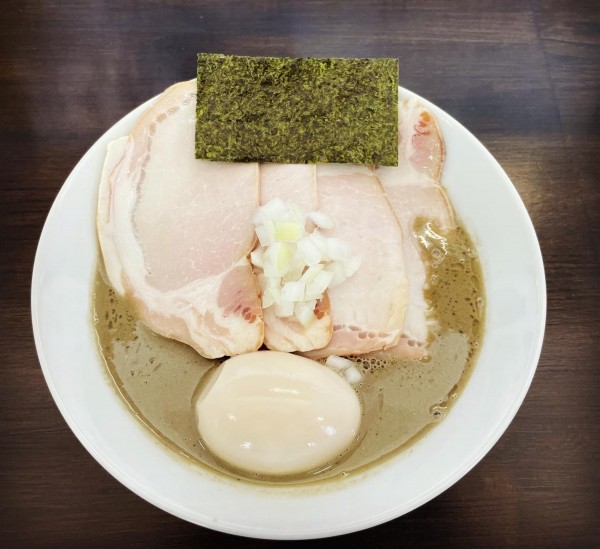 「濃厚煮干ソバ＋味玉」@三和 中華ソバ店の写真