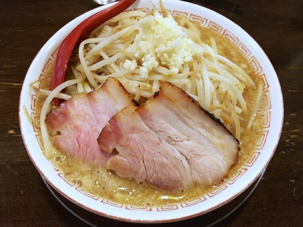 「肉が美味しい二郎系そば」@立ち呑み居酒屋 金町製麺の写真