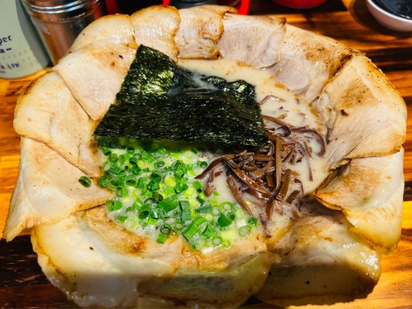 「濃厚スーパーチャーシュー麺」@石田一龍 本店の写真