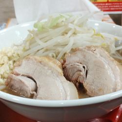 ラーメン（880円）ニンニク