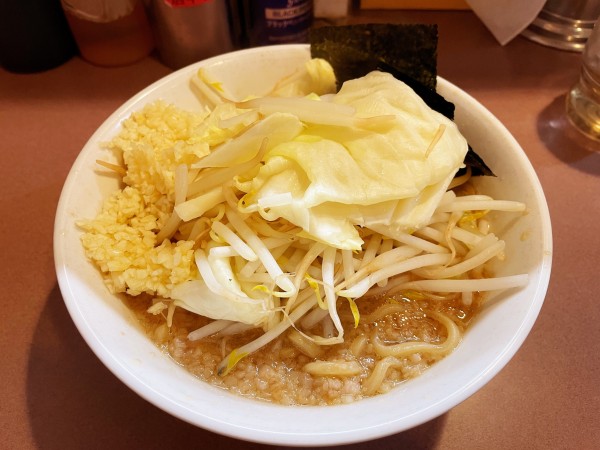 「小ラーメン　チャーシュー抜き、にんにくマシ」@ラーメン どんの写真