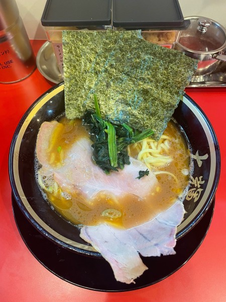 「ラーメン並(750円)」@家系ラーメン大輝家 日吉店の写真