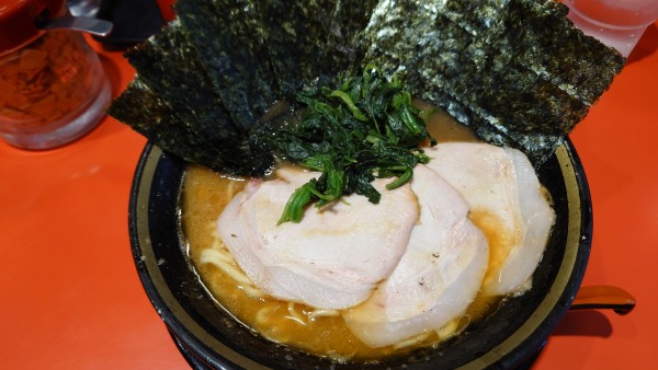 「チャーシュー麺+のり　カタメ濃いめ　¥950+¥100」@環2家 蒲田店の写真