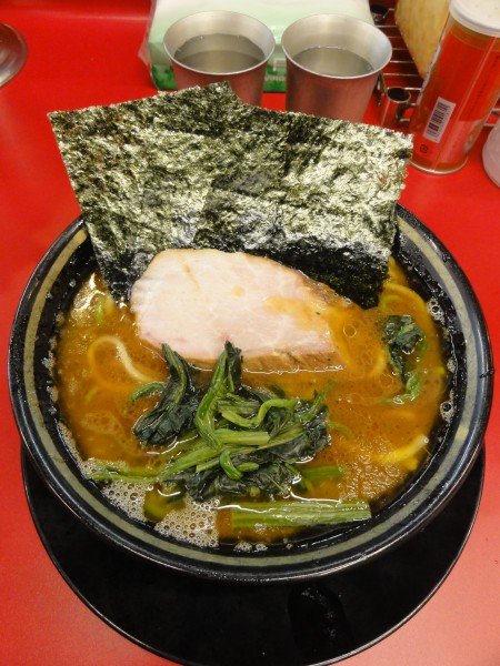 「ラーメン850円お好み普通」@IEKEI_TOKYO 王道家直系の写真