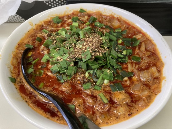 「勝浦タンタン麺　850円」@ビンギリの写真