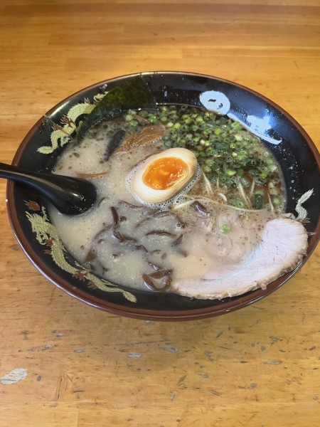 「黒竜とんこつラーメン（塩）」@とんこつらーめん 黒竜の写真