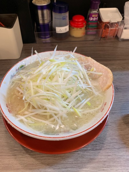 「ネギラーメン　900円」@背脂らーめん 背脂チャチャチャの写真