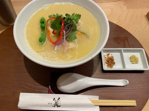 「鶏白湯Soba」@銀座 篝 本店の写真