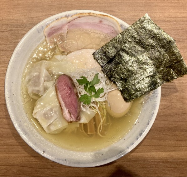 「特上塩らぁめん」@Japanese Ramen 五感の写真