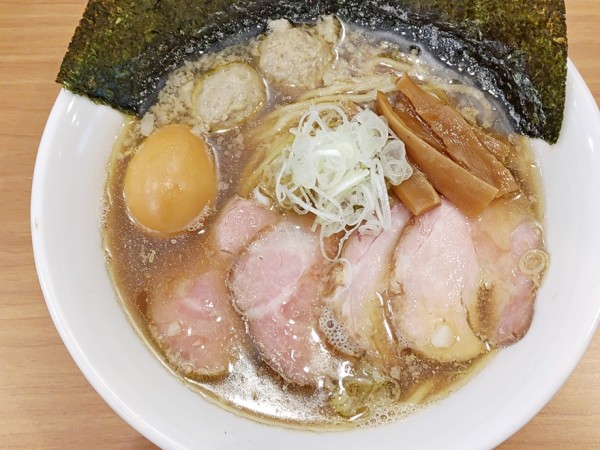 「全部のせ醤油らーめん」@しののめヌードルの写真