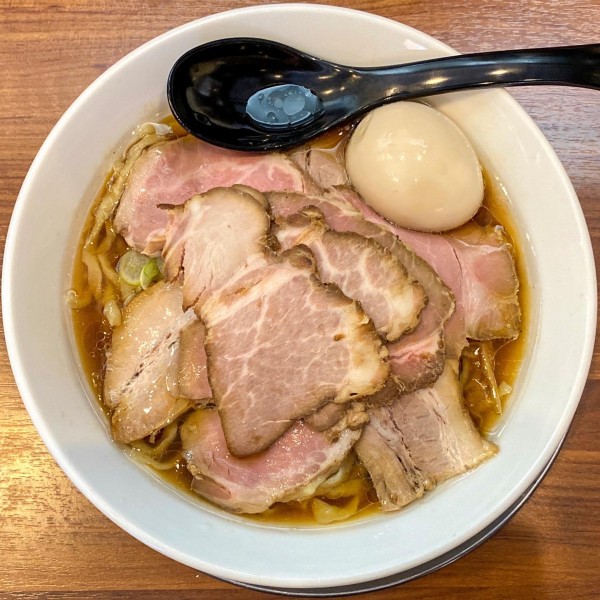 「醤油らーめん全部のせ（大盛）¥1,270」@純手打ち だるまの写真