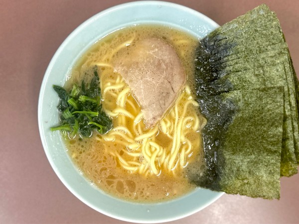 「★らーめん(並)🍜¥800」@本牧家 本店の写真