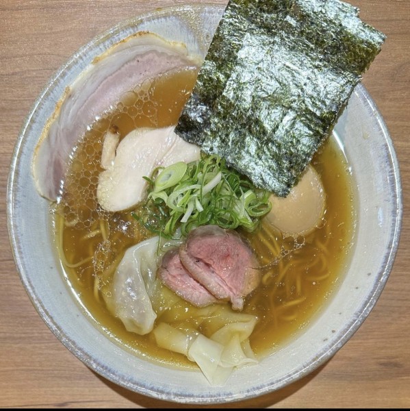 「特上醤油らぁ麺」@Japanese Ramen 五感の写真
