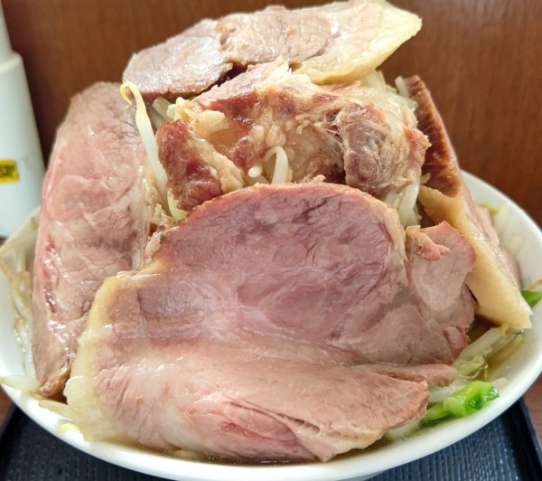 「野菜半チャーシューメン」@ラーメンあやの写真