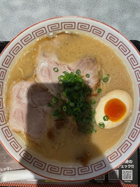 「限定　群馬豚骨らーめん　だるま大使」@らあめん花月嵐 いわき湯本店の写真