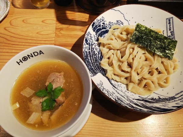 「自家製手揉みつけめん（塩）並　1000円」@本田麺業 神田西口駅前店の写真