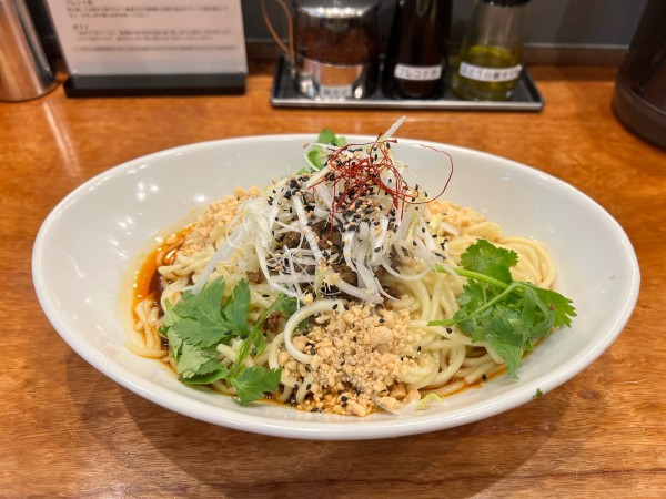 「汁なし担々麺」@SHIBIRE-NOODLES 蝋燭屋 京橋エドグラン店の写真
